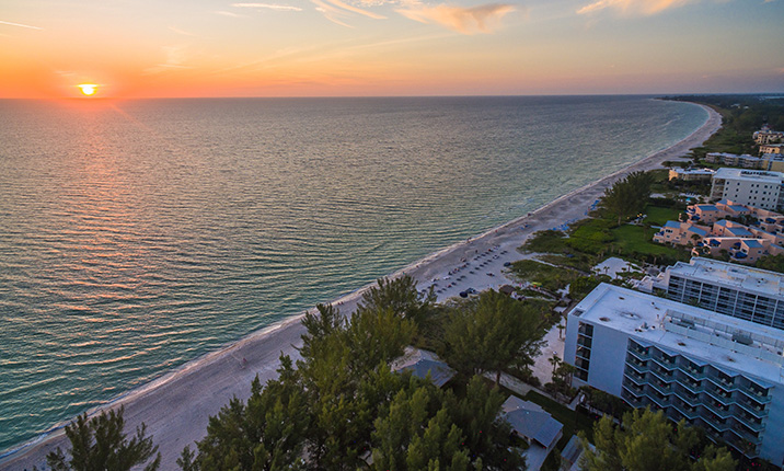 sunsetting over gulf of mexico at sage on longboat key